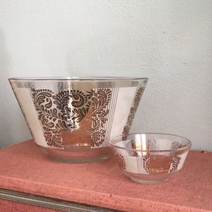 Midcentury modern chip and dip bowl set